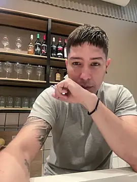 Snapshot of 9999Alez chatting on September 19, 7:24 pm 9999Alez online show from September 19, 7:24 pm