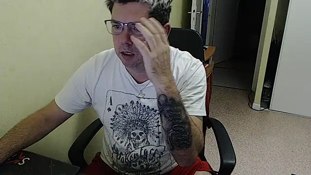 blueandwhite1 online show from December 11, 8:05 am