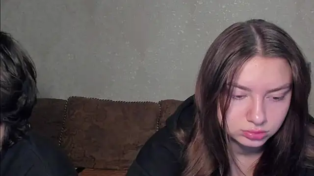 muuur fam online show from December 21, 9:28 am