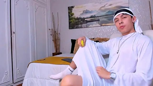 Tyler durten online show from October 28, 3:09 am