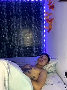 Alejandro BigCock22 online show from September 27, 2:20 am