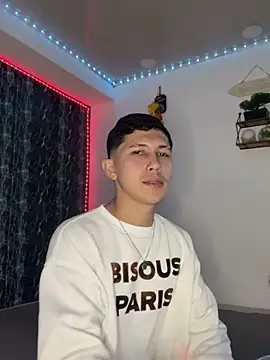 Alejandro BigCock22 online show from September 17, 3:29 am