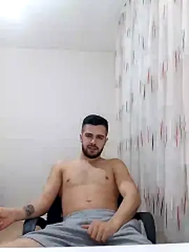 Ozi1910 online show from December 4, 7:32 pm