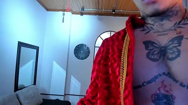 Snapshot of MrJustin_ chatting on October 1, 9:41 pm MrJustin  online show from October 1, 9:41 pm