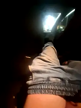 Snapshot of Mlody991112 chatting on October 13, 5:52 pm Mlody991112 online show from October 13, 5:52 pm