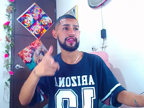 Snapshot of boybunnyerotic chatting on September 11, 12:26 pm boybunnyerotic online show from September 11, 12:26 pm