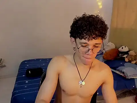 Tom Blues online show from November 6, 1:03 pm