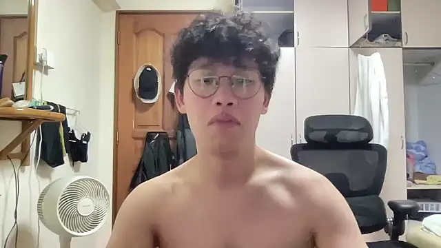 Passionatetwink2 online show from November 6, 4:10 pm