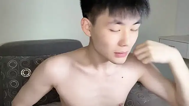 Snapshot of xiaoyang5200 chatting on October 15, 2:24 pm xiaoyang5200 online show from October 15, 2:24 pm