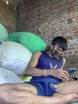 uniquesexyboy5689 online show from July 29, 7:07 am