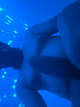 Snapshot of lionr0660 chatting on October 21, 8:12 pm lionr0660 online show from October 21, 8:12 pm