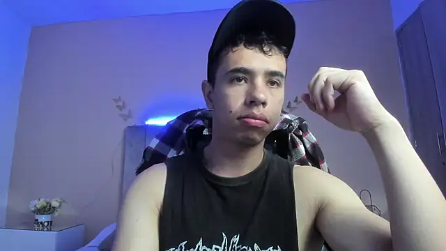 Muscle Scott online show from February 16, 2:59 pm