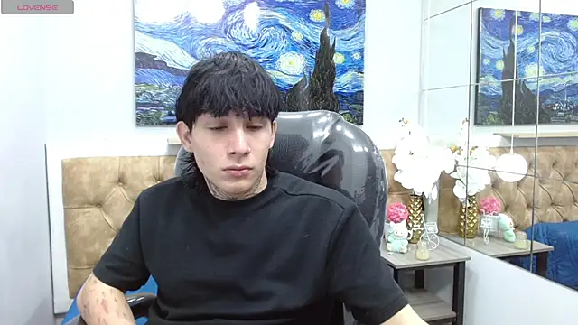 Iantwink18 online show from November 13, 3:11 am