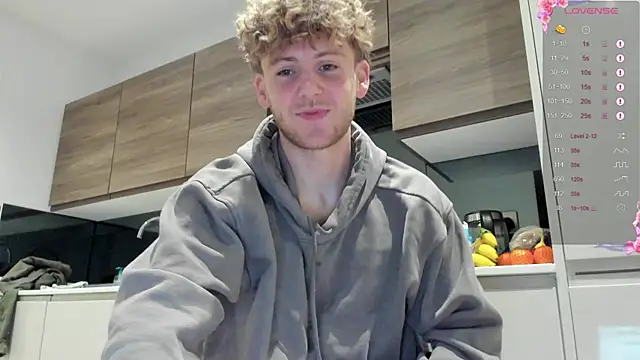 DominantAlex18 online show from November 24, 6:36 am