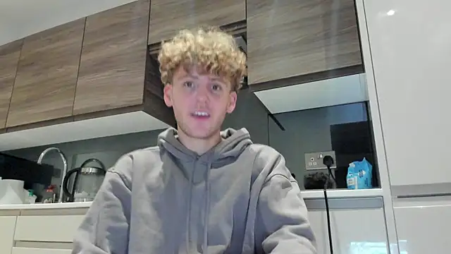 DominantAlex18 online show from December 13, 10:38 pm