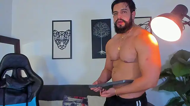 Justin kingX7 online show from June 24, 5:54 am