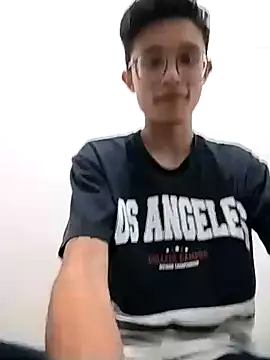 SantiagoRusso18 online show from January 13, 9:41 pm