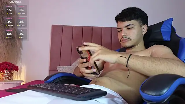 Snowlann online show from October 23, 1:14 pm