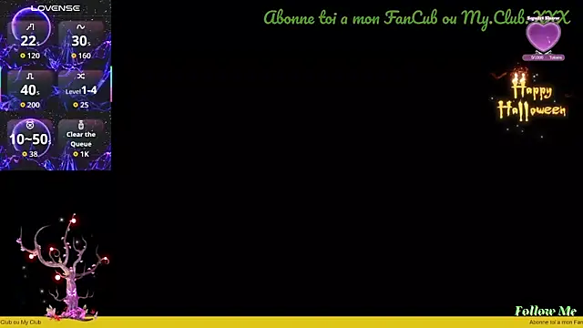 Snapshot of Ti-Pig chatting on October 26, 2:02 am Ti-Pig online show from October 26, 2:02 am