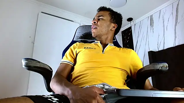 aston xvera online show from October 30, 3:41 am