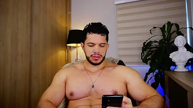 Erick Thompsonx online show from February 15, 3:09 pm