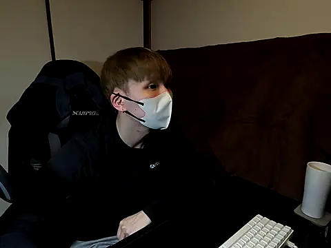 yuton 2525 online show from April 12, 9:00 am