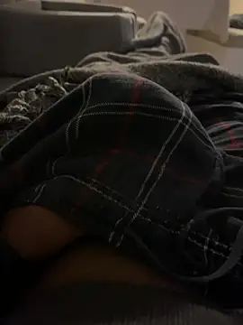 Hiuwee online show from June 23, 10:46 pm