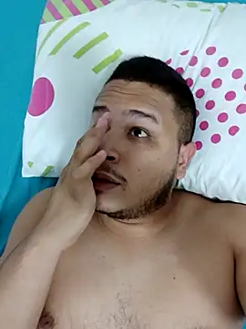 Alexboy022025 online show from November 11, 5:01 am