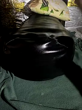 Snapshot of Digitalmodels chatting on September 14, 1:07 am Digitalmodels online show from September 14, 1:07 am