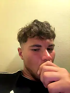 vaaalodia online show from September 19, 9:25 pm