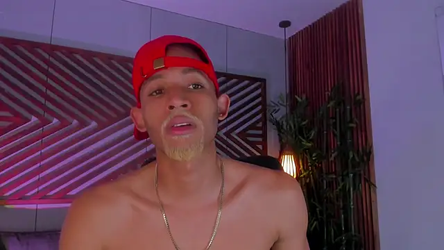 B Wild online show from September 15, 3:30 am