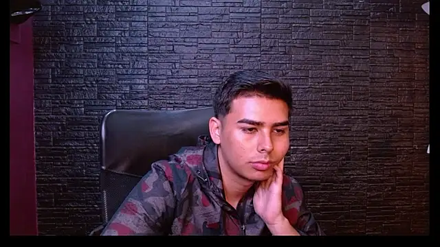 Matthewlodge online show from December 2, 2:53 pm