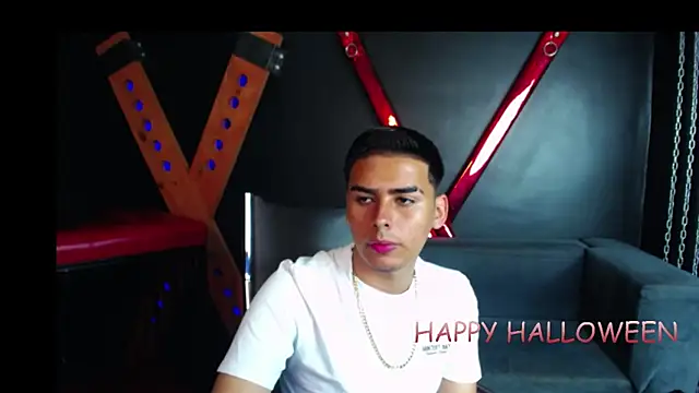 Matthewlodge online show from November 3, 1:13 pm