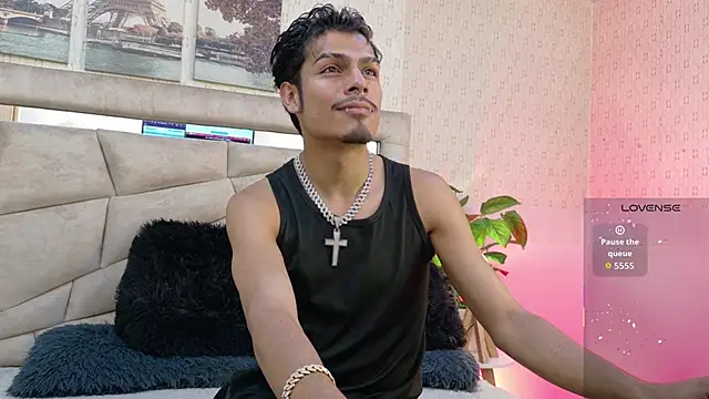 Snapshot of LucayLeo chatting on November 1, 4:38 am LucayLeo online show from November 1, 4:38 am