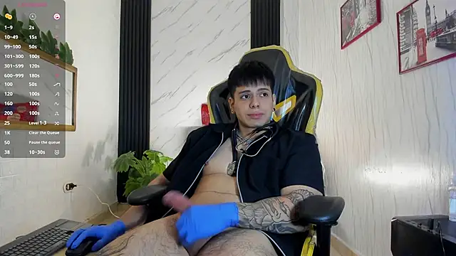 xKevyn online show from October 31, 12:41 pm