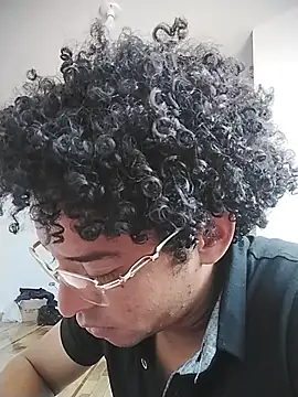 ThiagoFernandezChancay25 online show from February 21, 5:14 pm