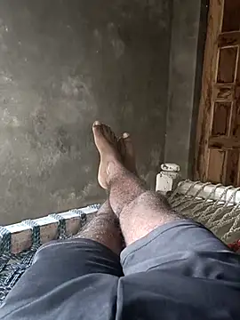 pus ylover online show from October 11, 8:29 am