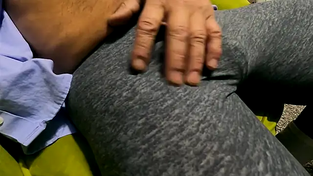 Mickelangello75 online show from November 10, 4:56 pm