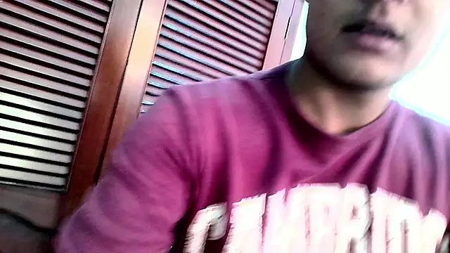 Snapshot of OliverMontiel chatting on October 27, 11:01 am OliverMontiel online show from October 27, 11:01 am