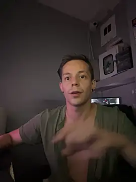 Snapshot of dimitryivanovv chatting on October 12, 6:40 am dimitryivanovv online show from October 12, 6:40 am