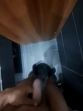 Snapshot of gattosilvestro1974 chatting on October 16, 4:48 pm gattosilvestro1974 online show from October 16, 4:48 pm