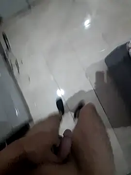 Snapshot of gattosilvestro1974 chatting on October 23, 4:32 pm gattosilvestro1974 online show from October 23, 4:32 pm