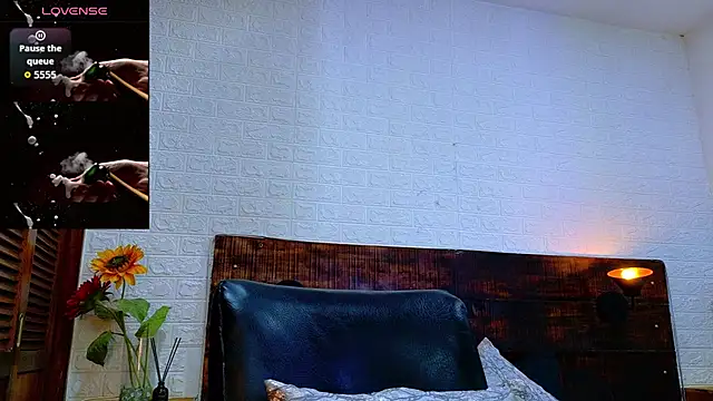 JhosuaVega online show from October 27, 7:05 pm