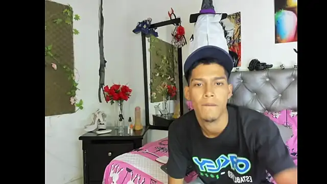 xxKamadevaxx online show from October 11, 8:24 pm