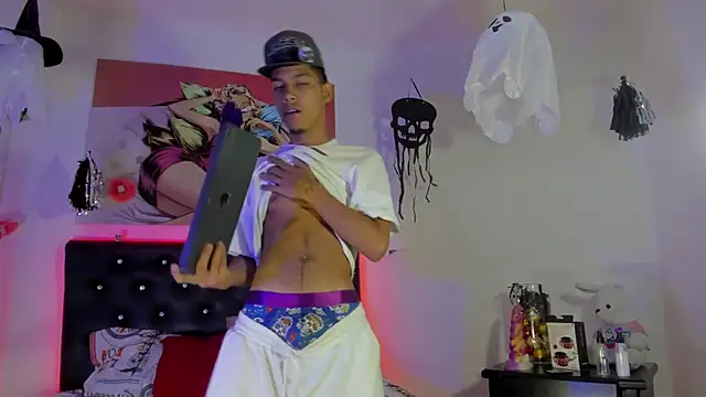 xxKamadevaxx online show from October 10, 12:43 pm