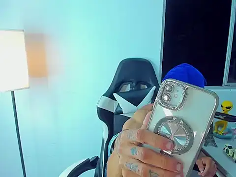 EL VENEZOLANO 22CM online show from February 10, 7:02 am