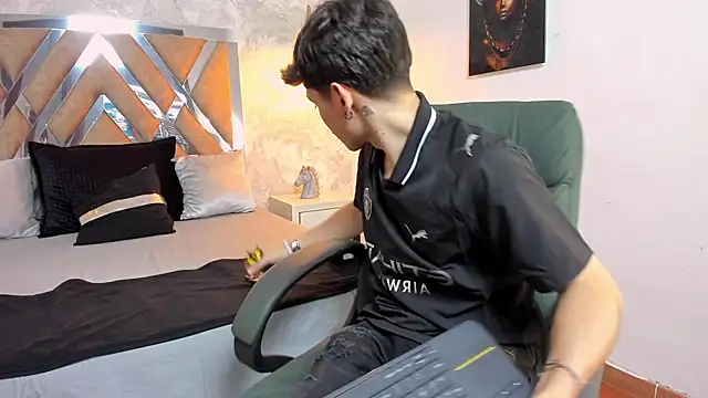 kraven lust online show from November 11, 3:00 am