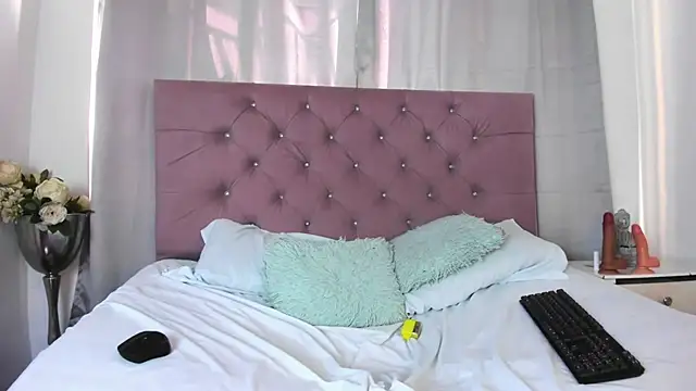 EthanBlackwoodd online show from October 25, 8:10 pm