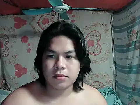 Huntrix2025 online show from January 7, 9:09 pm