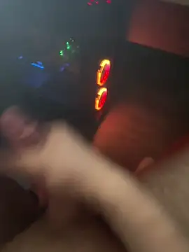 jstntz online show from April 5, 10:39 pm